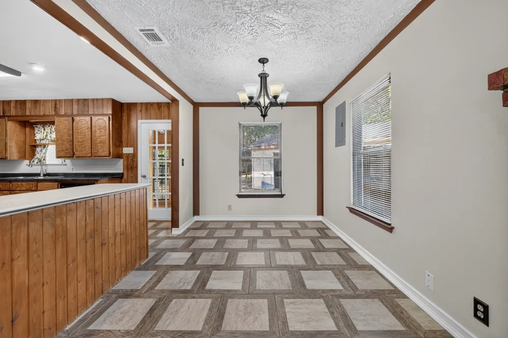 1629 Robinwood Drive Fort Worth, TX 76111