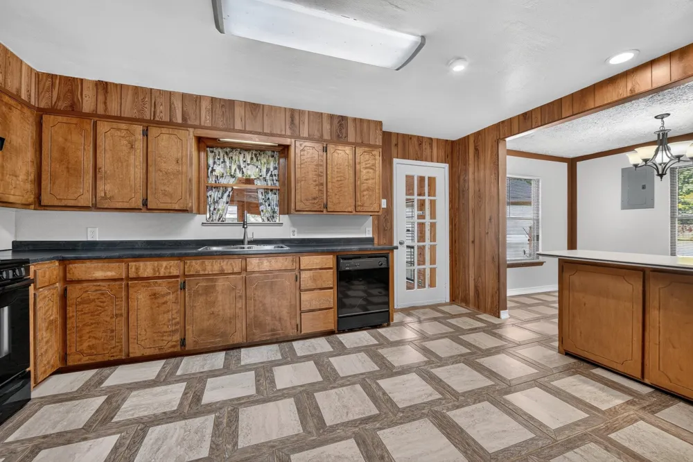 1629 Robinwood Drive Fort Worth, TX 76111