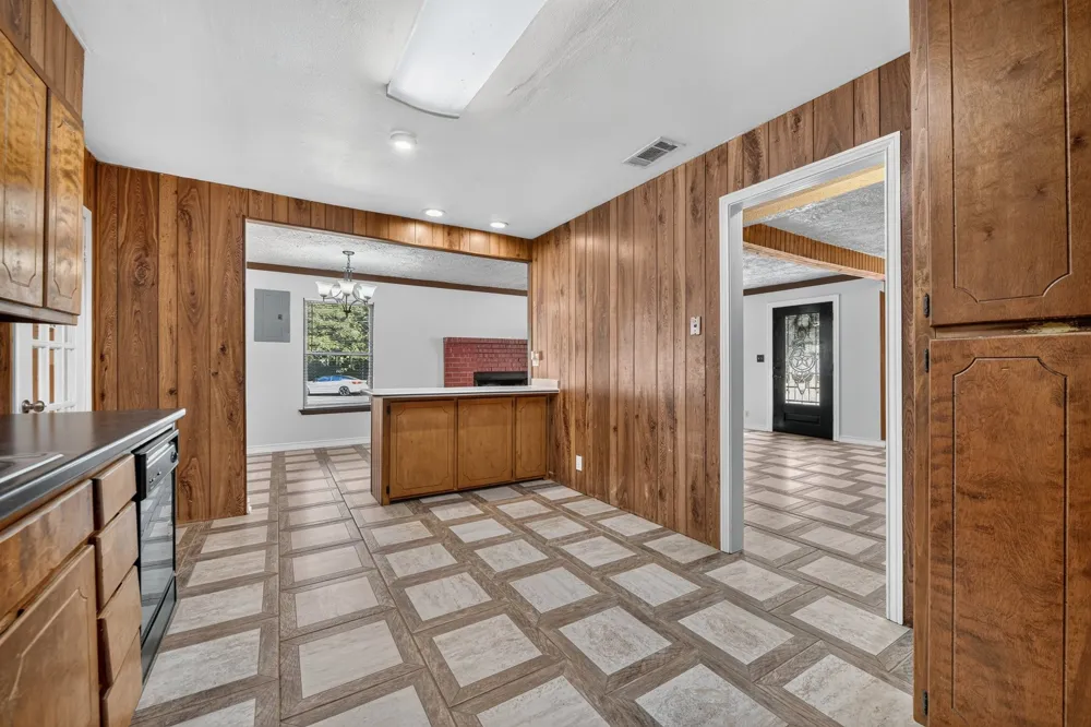1629 Robinwood Drive Fort Worth, TX 76111