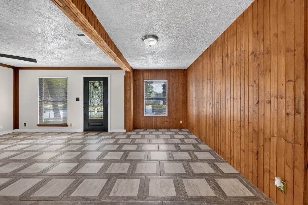 1629 Robinwood Drive Fort Worth, TX 76111