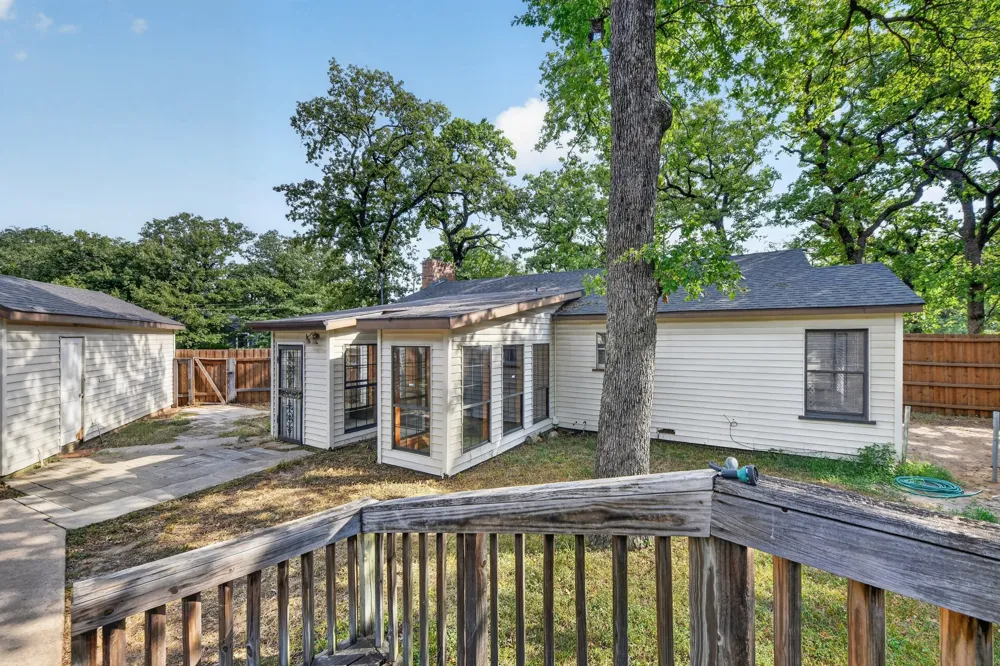 1629 Robinwood Drive Fort Worth, TX 76111