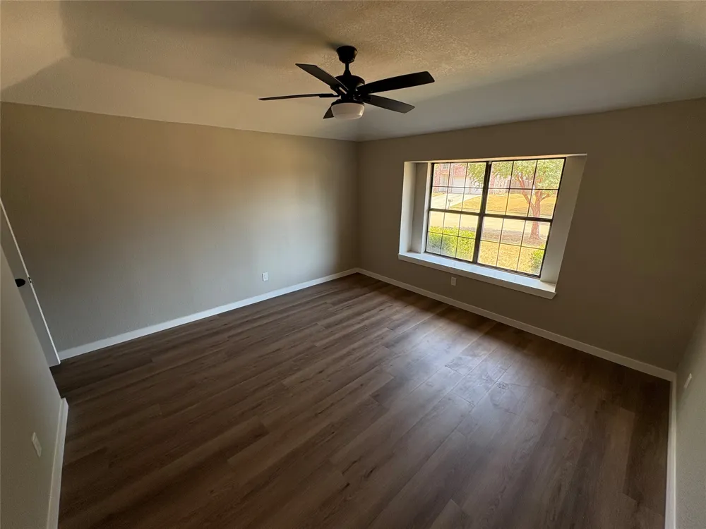 2710 Vistaview Drive Corinth, TX 76210