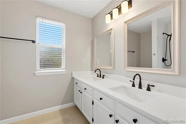 5566 S Ireland Street Aurora, CO 80015