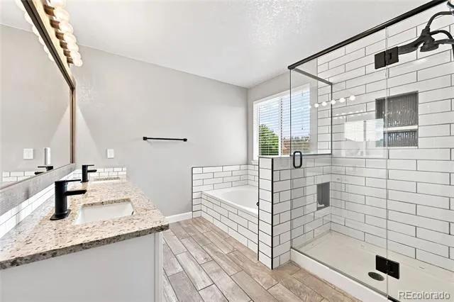 5797 S Shawnee Street Aurora, CO 80015