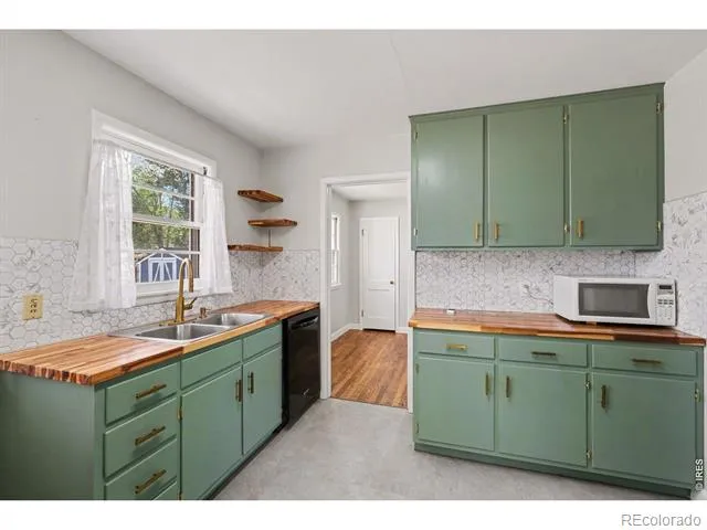 2410 14th Avenue Greeley, CO 80631