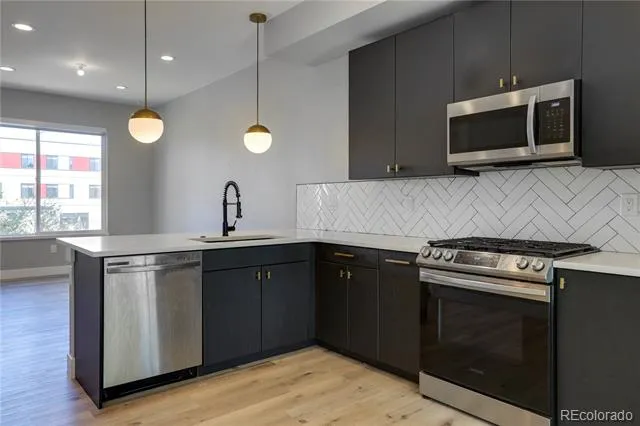 4925 W 10th Avenue #103 Denver, CO 80204