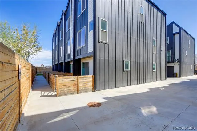 4925 W 10th Avenue #103 Denver, CO 80204