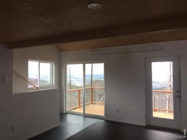 2518 Whale Rock Road Bellvue, CO 80512