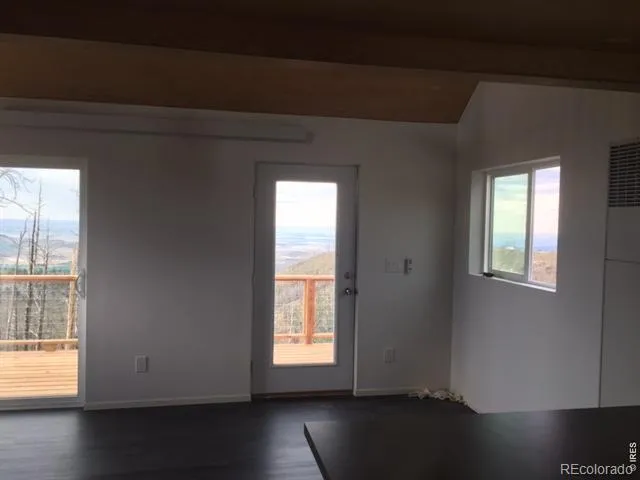 2518 Whale Rock Road Bellvue, CO 80512