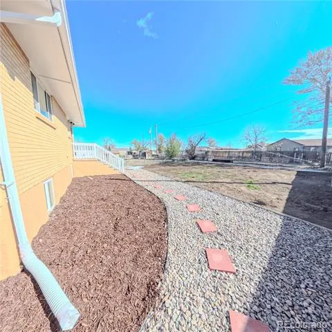 432 3rd Avenue Deer Trail, CO 80105
