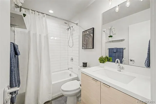 3437 W 63rd Place Denver, CO 80221