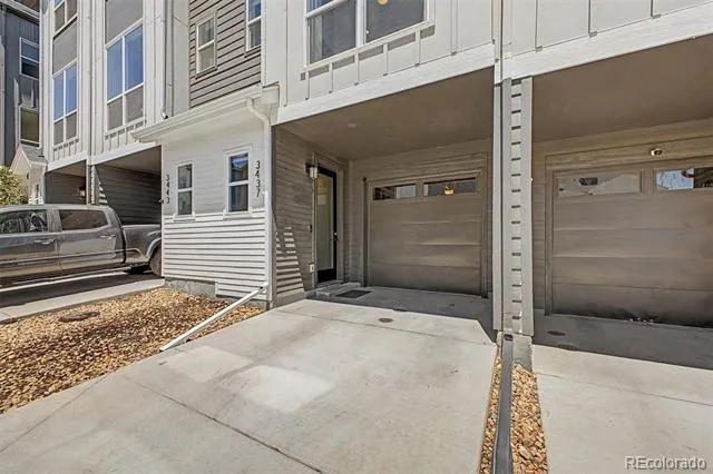 3437 W 63rd Place Denver, CO 80221