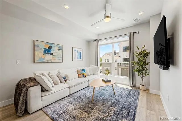 3437 W 63rd Place Denver, CO 80221