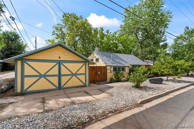 108 E Chester Street Lafayette, CO 80026