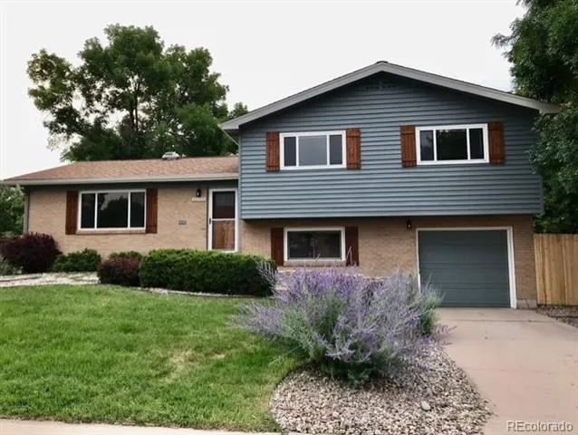 2285 E Noble Street Centennial, CO 80121