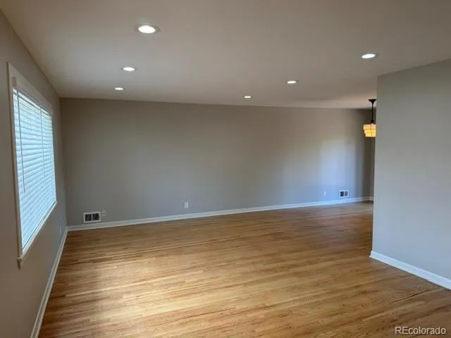 2285 E Noble Street Centennial, CO 80121