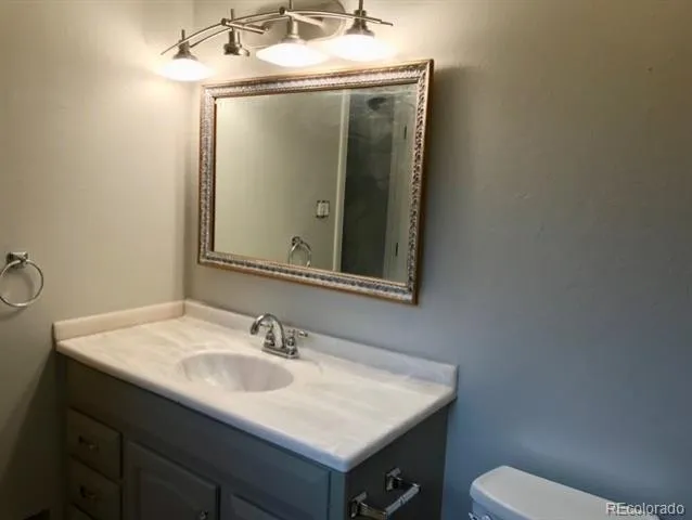 2285 E Noble Street Centennial, CO 80121