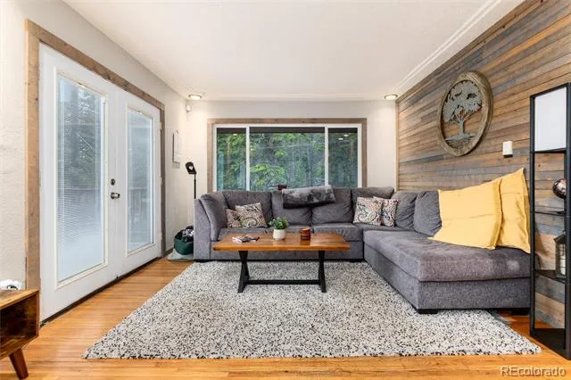 159 Lake Road Idaho Springs, CO 80452