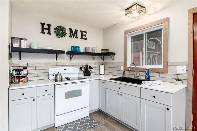 159 Lake Road Idaho Springs, CO 80452