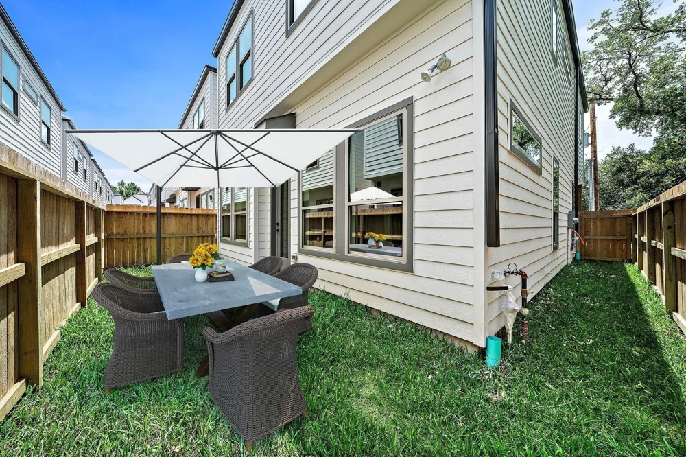 8430 Vogue Lane Houston, TX 77055