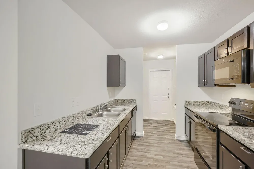 1221 Whitten Avenue Tyler, TX 75702