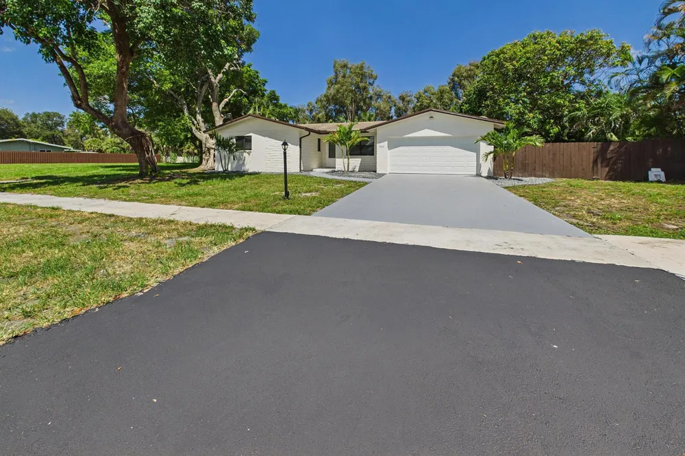 520 NW 43RD AVENUE Plantation, FL 33317