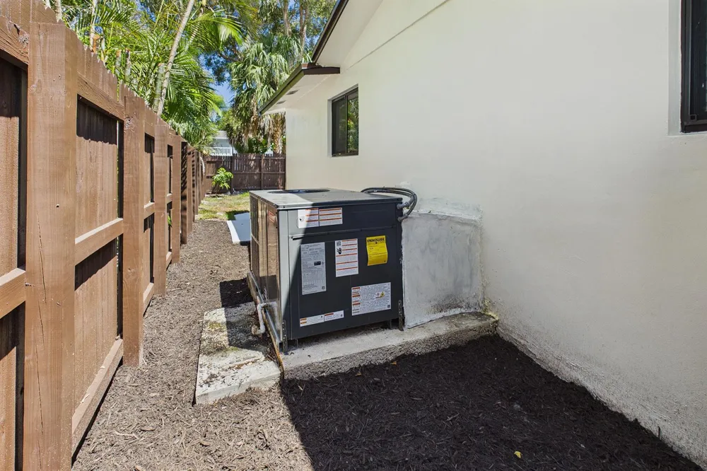 520 NW 43RD AVENUE Plantation, FL 33317