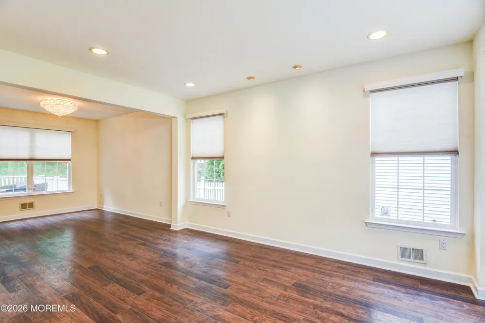 4 Sheraton Key Colts Neck, NJ 07722