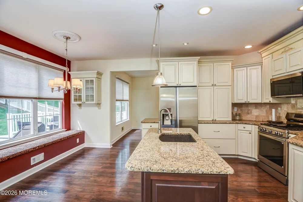 4 Sheraton Key Colts Neck, NJ 07722