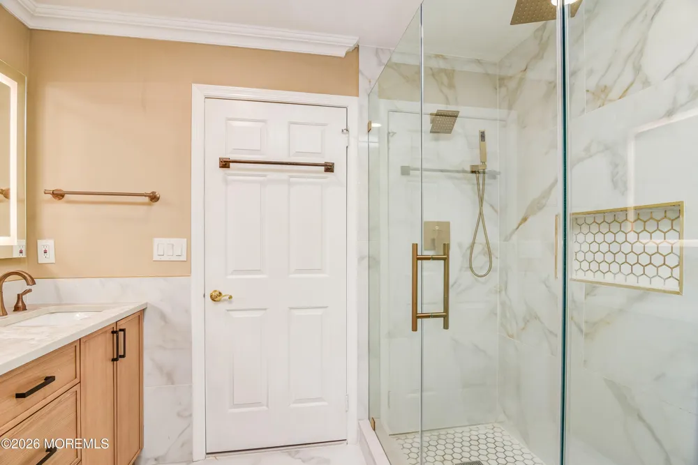 4 Sheraton Key Colts Neck, NJ 07722