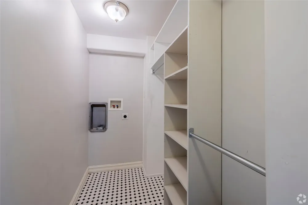 24 E 17th Street Tulsa, OK 74119