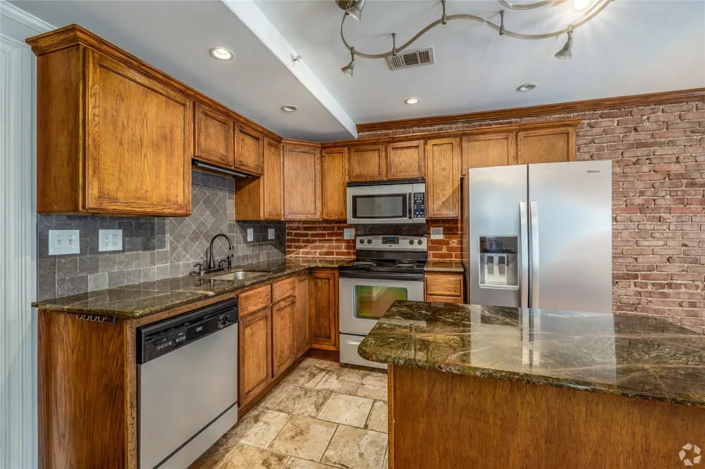 24 E 17th Street Tulsa, OK 74119