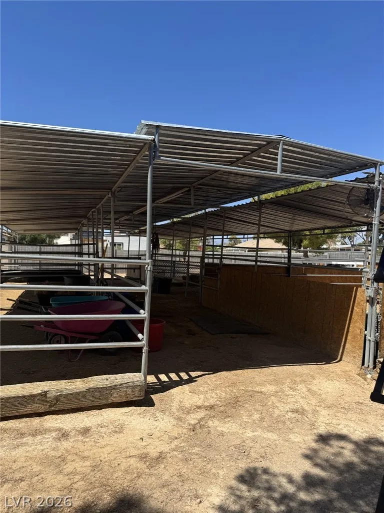 167 E Robindale Road Las Vegas, NV 89123