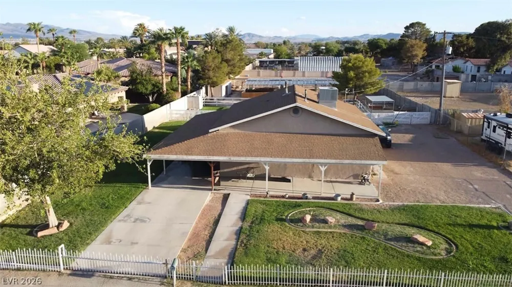 167 E Robindale Road Las Vegas, NV 89123
