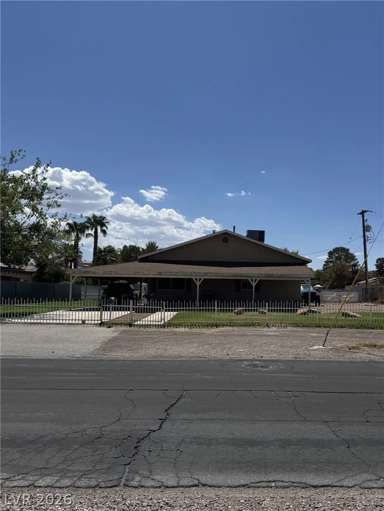 167 E Robindale Road Las Vegas, NV 89123