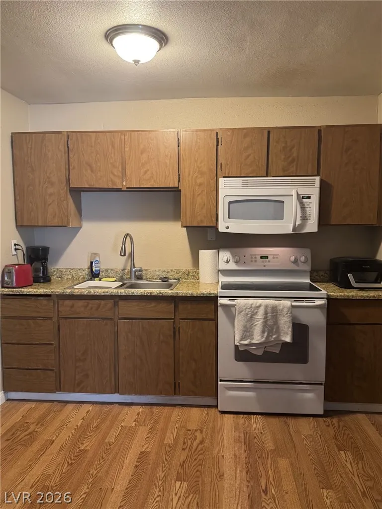 167 E Robindale Road Las Vegas, NV 89123