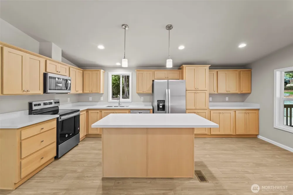3975 Salmonberry Road SE Port Orchard, WA 98366