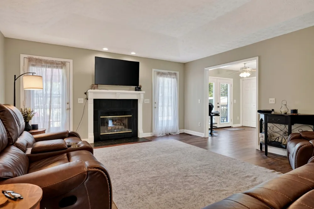 3337 Claybrook Dr Cookeville, TN 38506