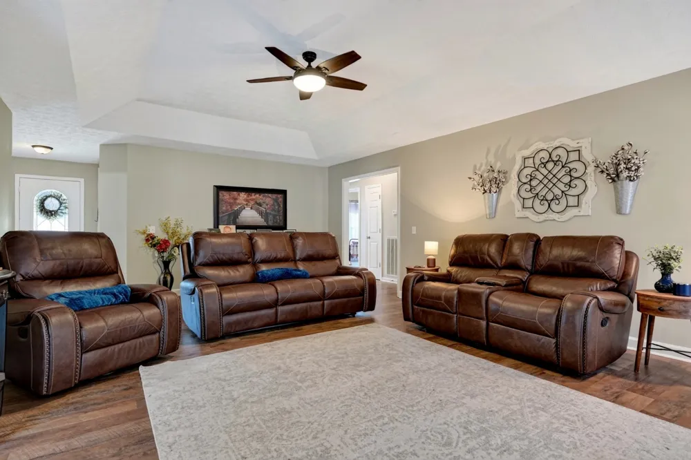 3337 Claybrook Dr Cookeville, TN 38506