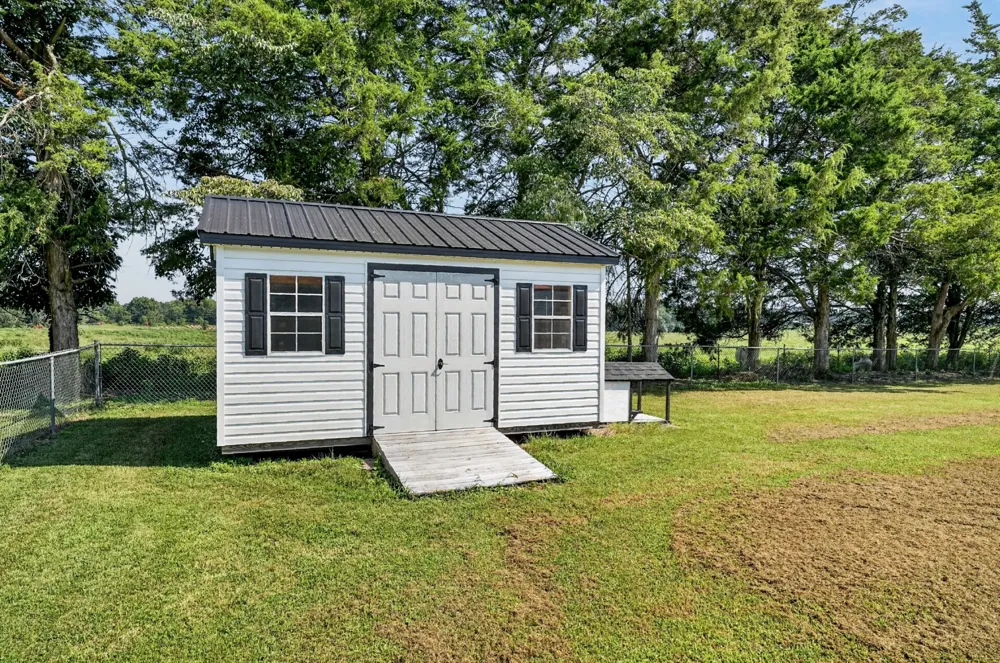 3337 Claybrook Dr Cookeville, TN 38506
