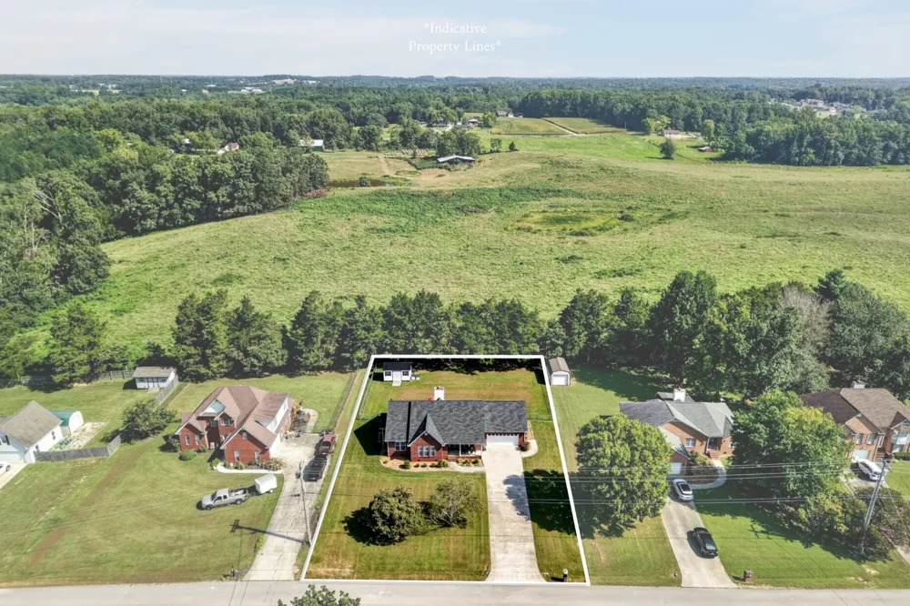 3337 Claybrook Dr Cookeville, TN 38506