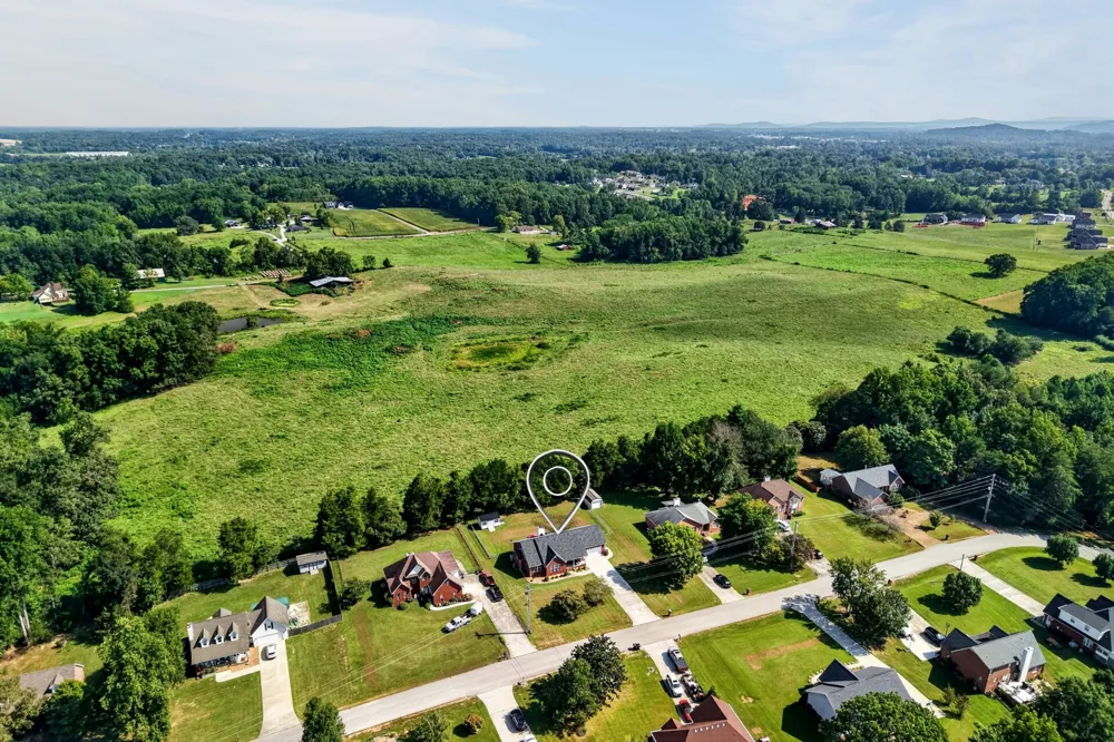 3337 Claybrook Dr Cookeville, TN 38506