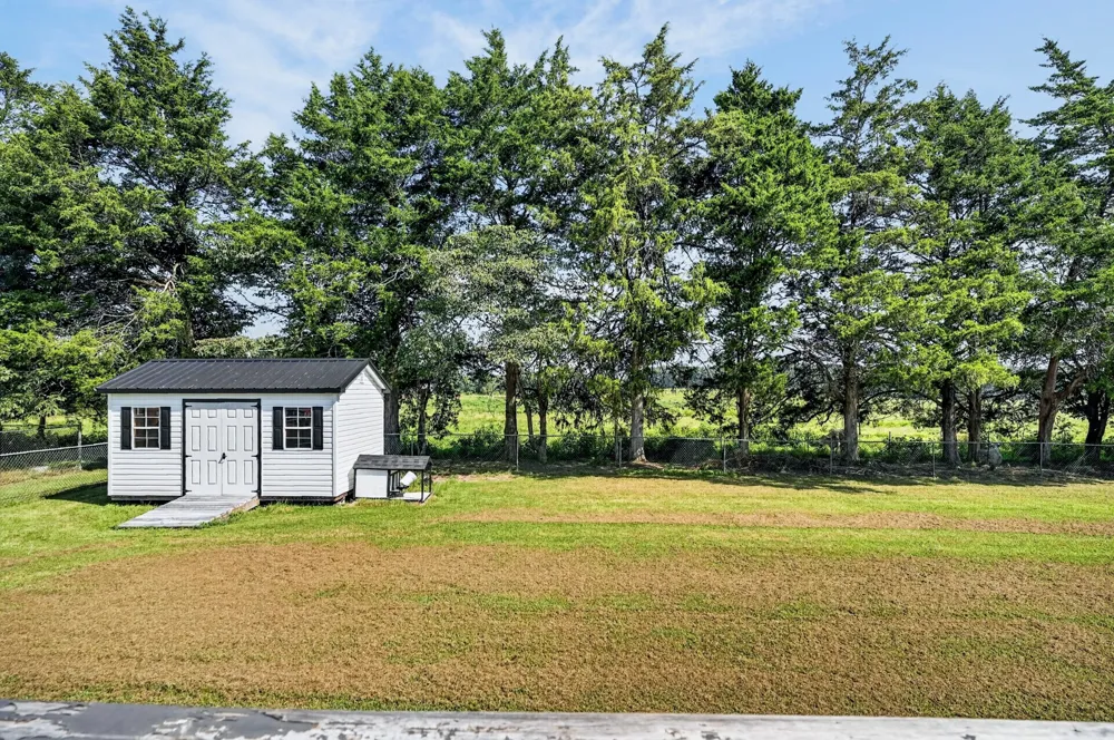 3337 Claybrook Dr Cookeville, TN 38506