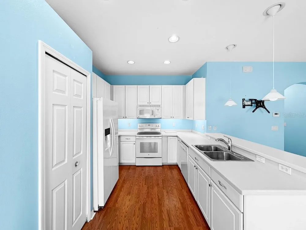 814 PARKER DEN DRIVE Ruskin, FL 33570