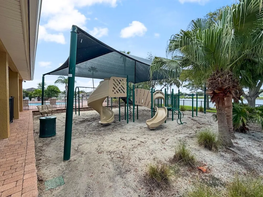 814 PARKER DEN DRIVE Ruskin, FL 33570