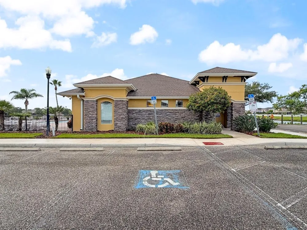 814 PARKER DEN DRIVE Ruskin, FL 33570
