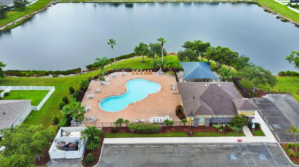 814 PARKER DEN DRIVE Ruskin, FL 33570