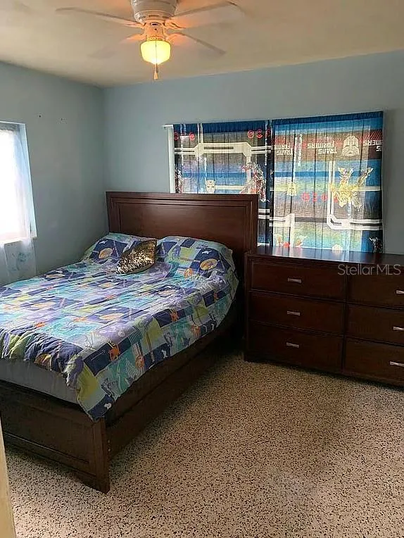 2695 S EAST AVENUE Sarasota, FL 34239