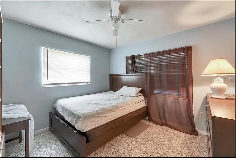 2695 S EAST AVENUE Sarasota, FL 34239