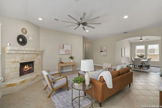 512 BISON LN Cibolo, TX 78108